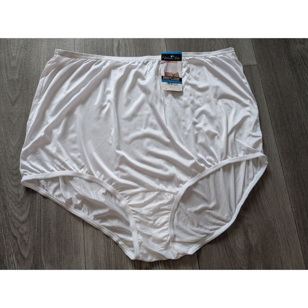 NWT Vanity Fair Perfectly Yours 15712 Brief 9/2XL White Nylon Womens Underwear